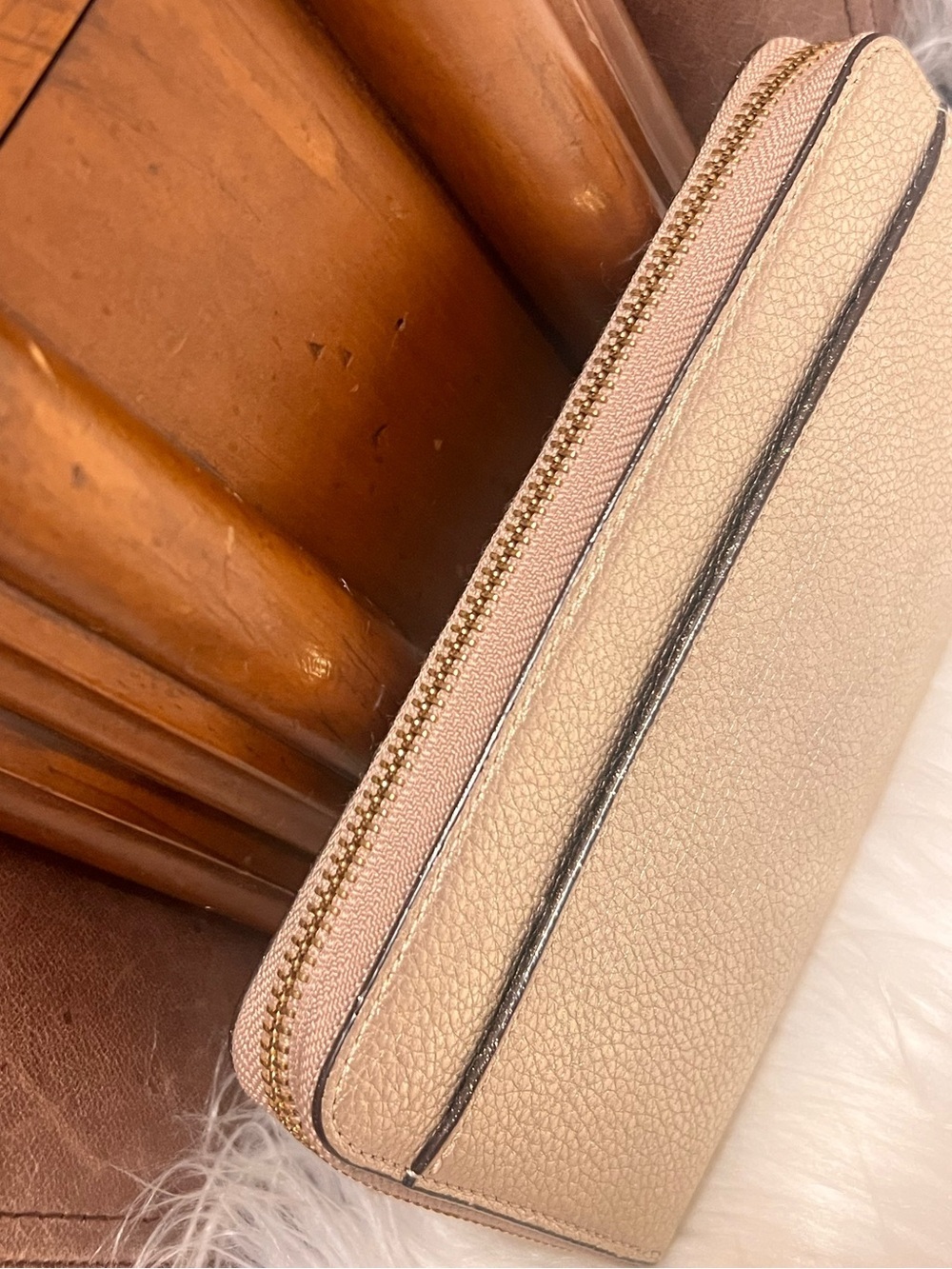 Coach Metallic Gold pebbled leather accordion Zip-Around Wallet - Picture 5 of 10